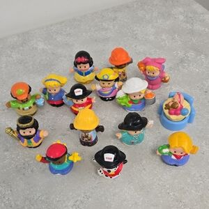 Fisher-Price Little People Assorted Characters - Multi-Color Toy Figures